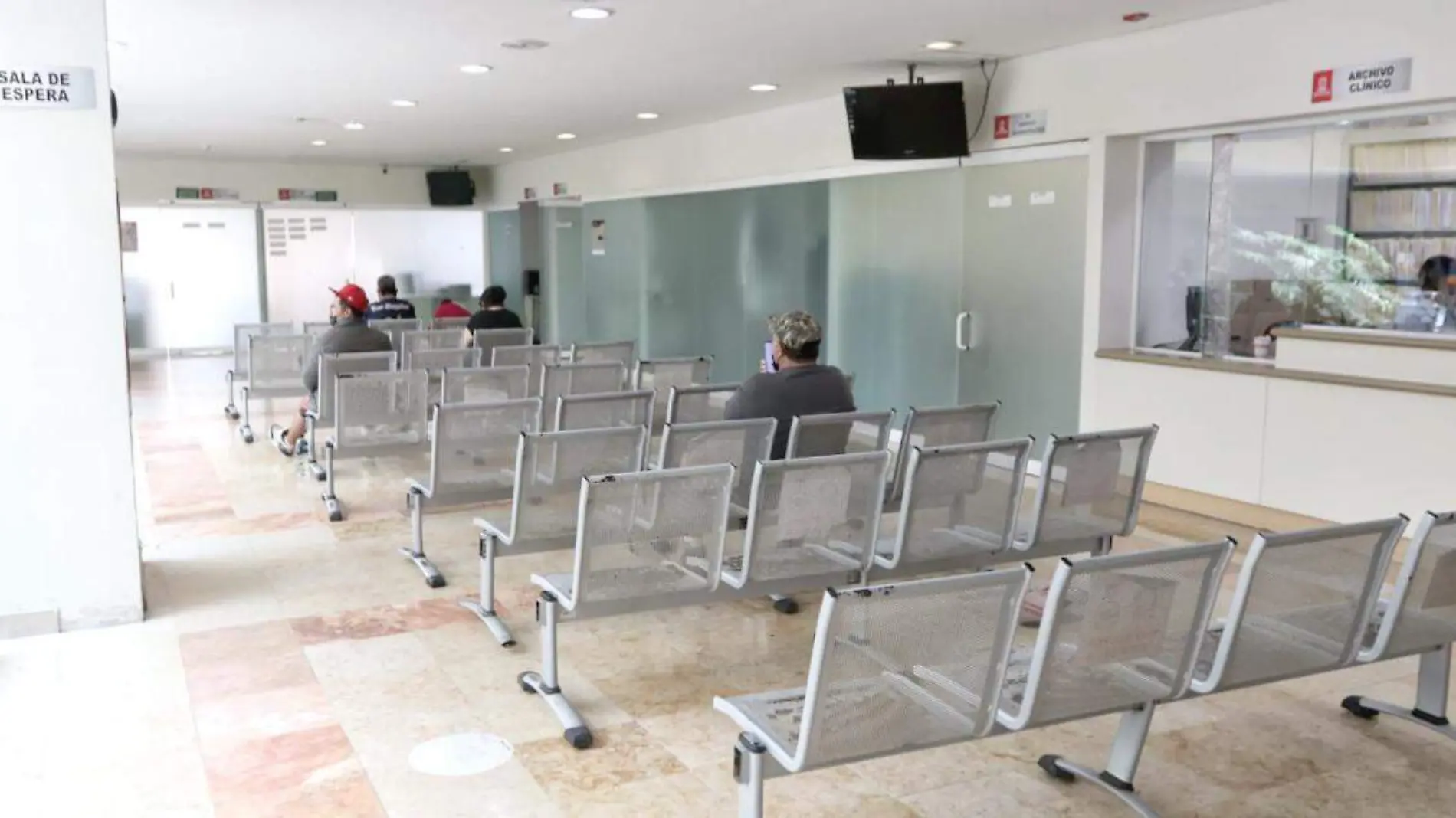 Sala de espera en Hospital de Zacatecas